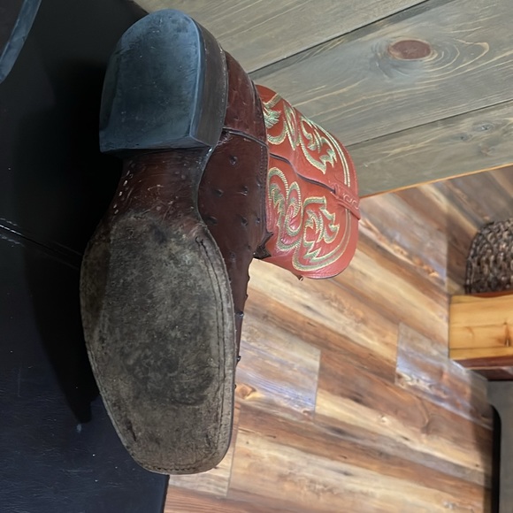 Genuine American Lucchesse I’m gonna put these on PoshmarkBoots - Picture 5 of 6